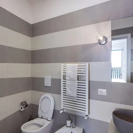 Relais Castel Nuovo Apart Otel 4*