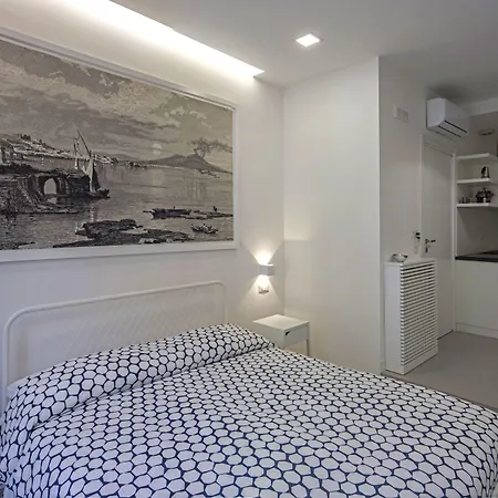 מלון דירות Relais Castel Nuovo נאפולי