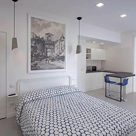 Relais Castel Nuovo נאפולי