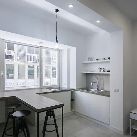 Relais Castel Nuovo מלון דירות