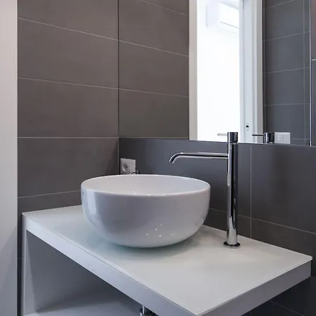 Relais Castel Nuovo מלון דירות נאפולי